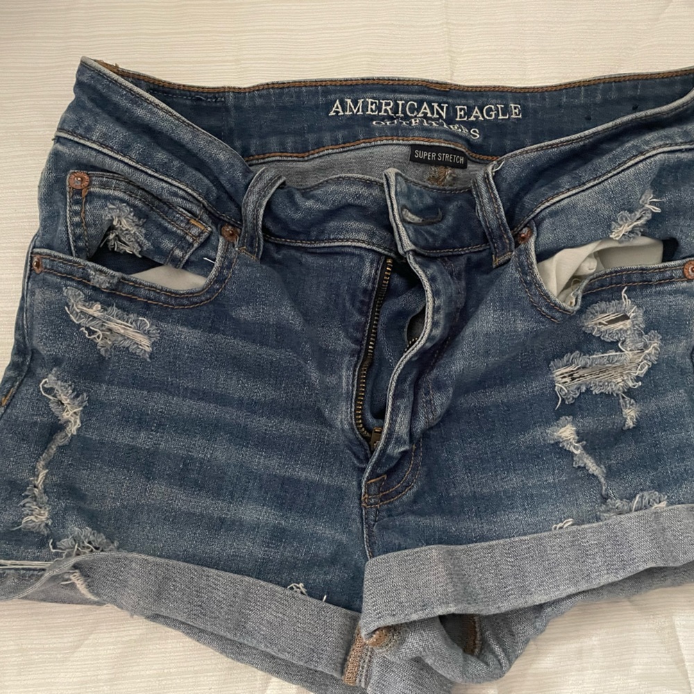 American eagle super stretch jean shorts size 8